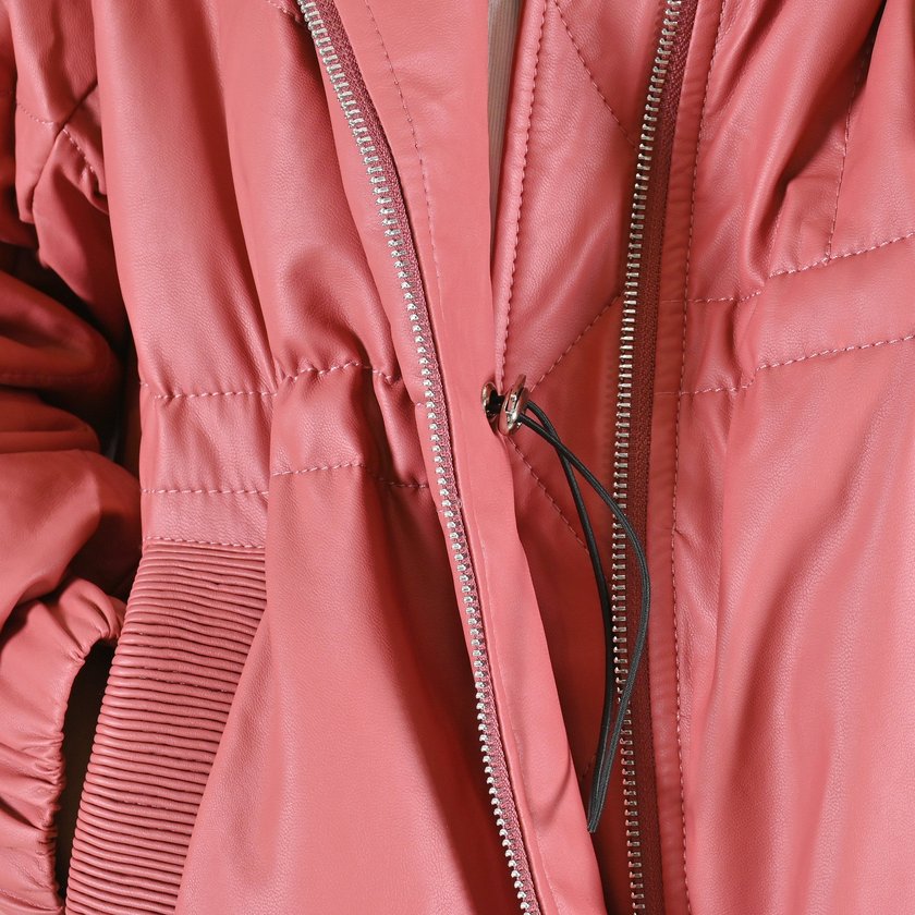 Chaqueta 100% PU con cuello de pelo GB