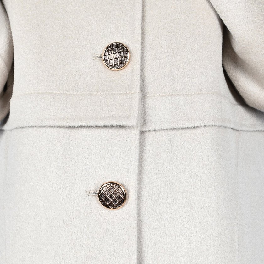 100% wool coat with buttons GB