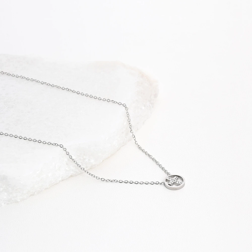 Collier en acier croix avec brilliantes GB