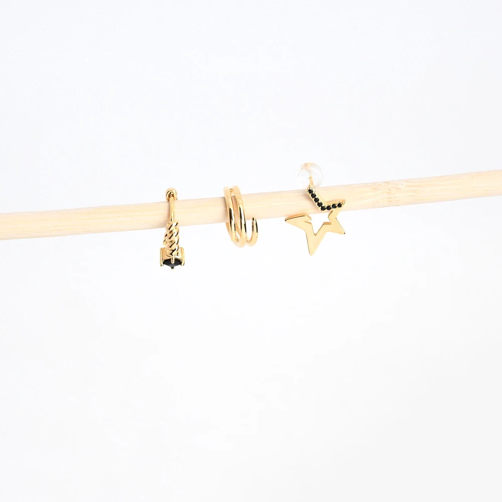 Ensemble boucles d\'oreilles plaqué or étoile noire GB