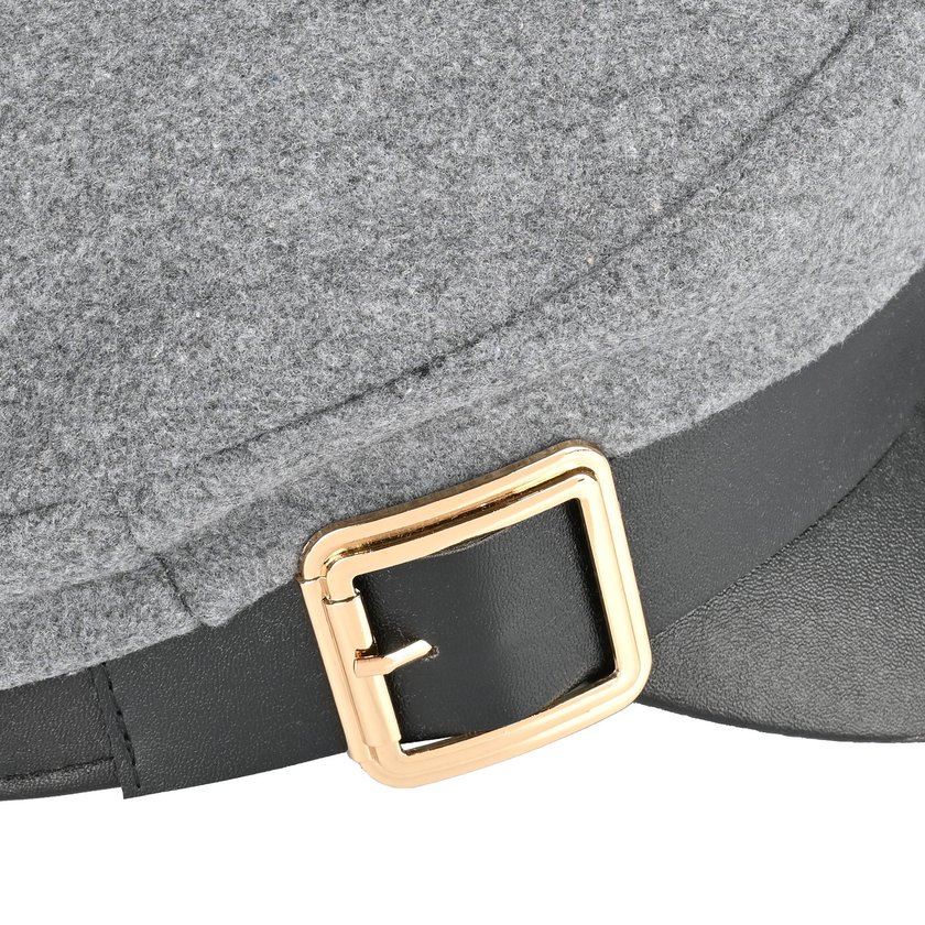 Berretti con fibbia d'oro GB