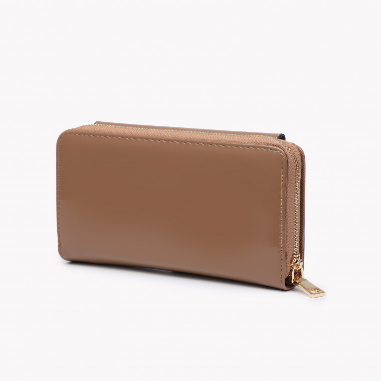 Wallet with flap closure GB