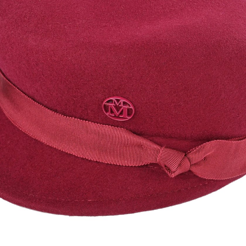 Wool beret with m GB