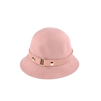 Wool hat with gold buckle GB