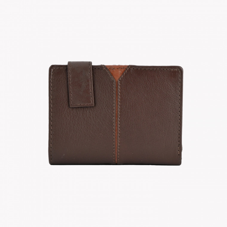 Leather wallet with GB detail