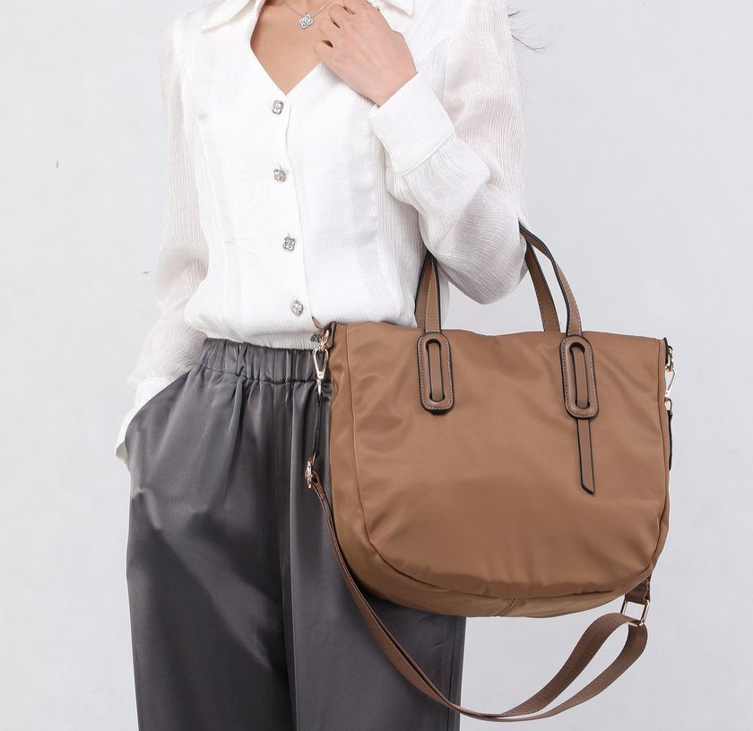 Borsa a tracolla in nylon GB