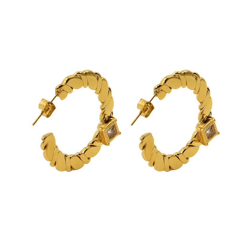 Steel hoops interlaced GB