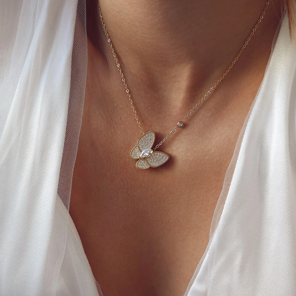 Collana in acciaio farfalla e luminosa GB