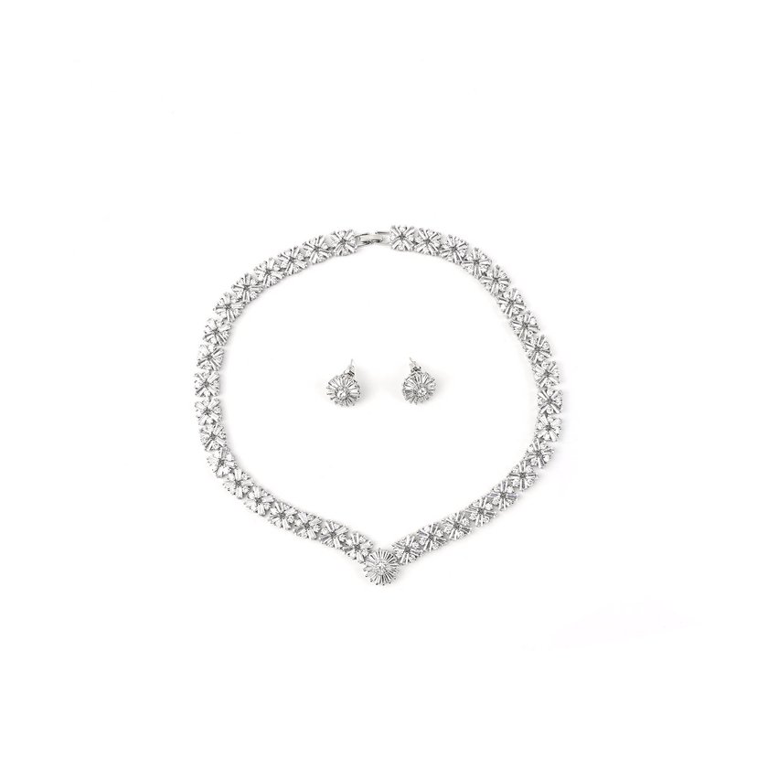Semi precious set flower round GB