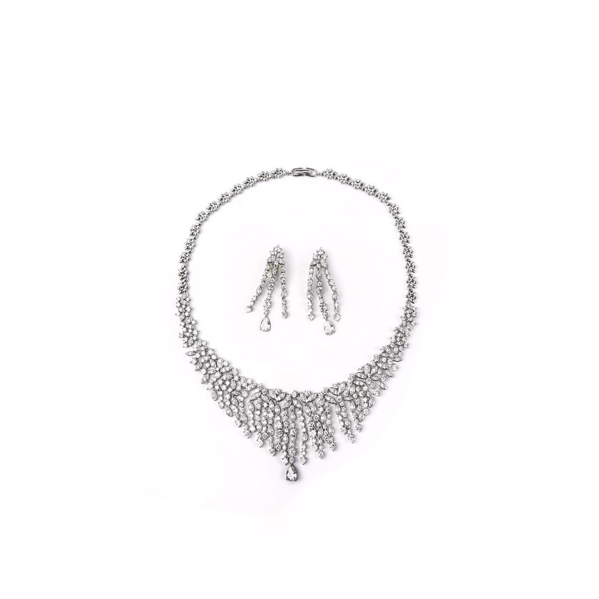 Semi precious set leaf shape GB