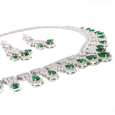 Semi precious set drop green GB