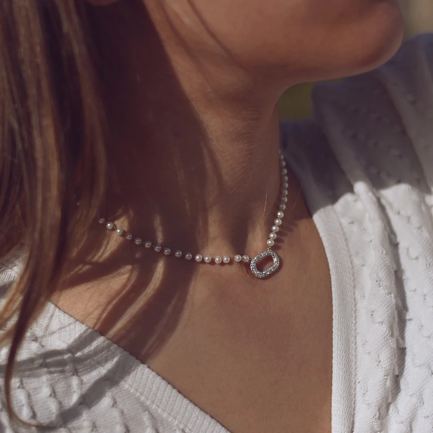 Collier en acier perles et brillantes GB