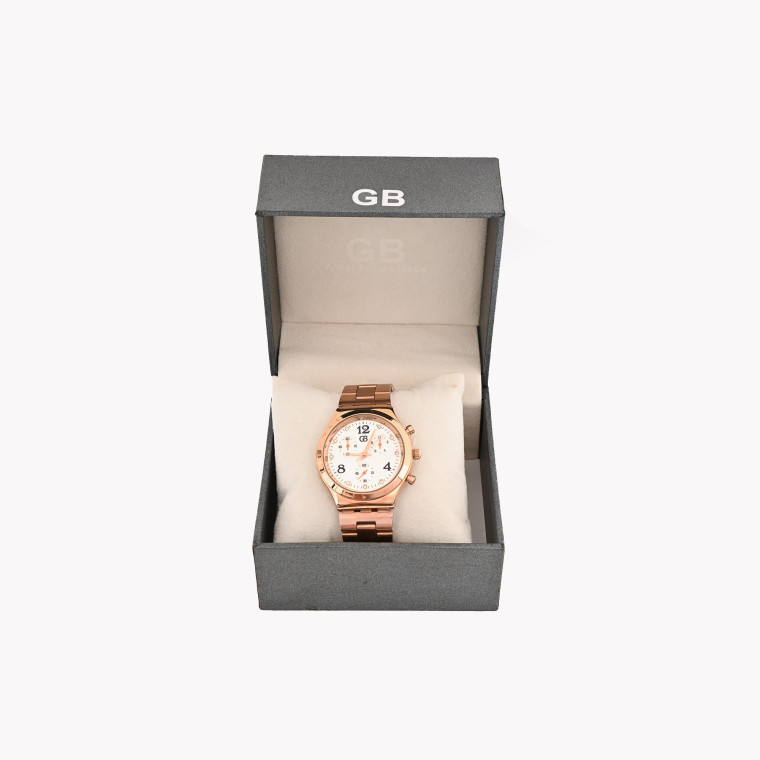 Reloj analógico bronce | fondo blanco GB