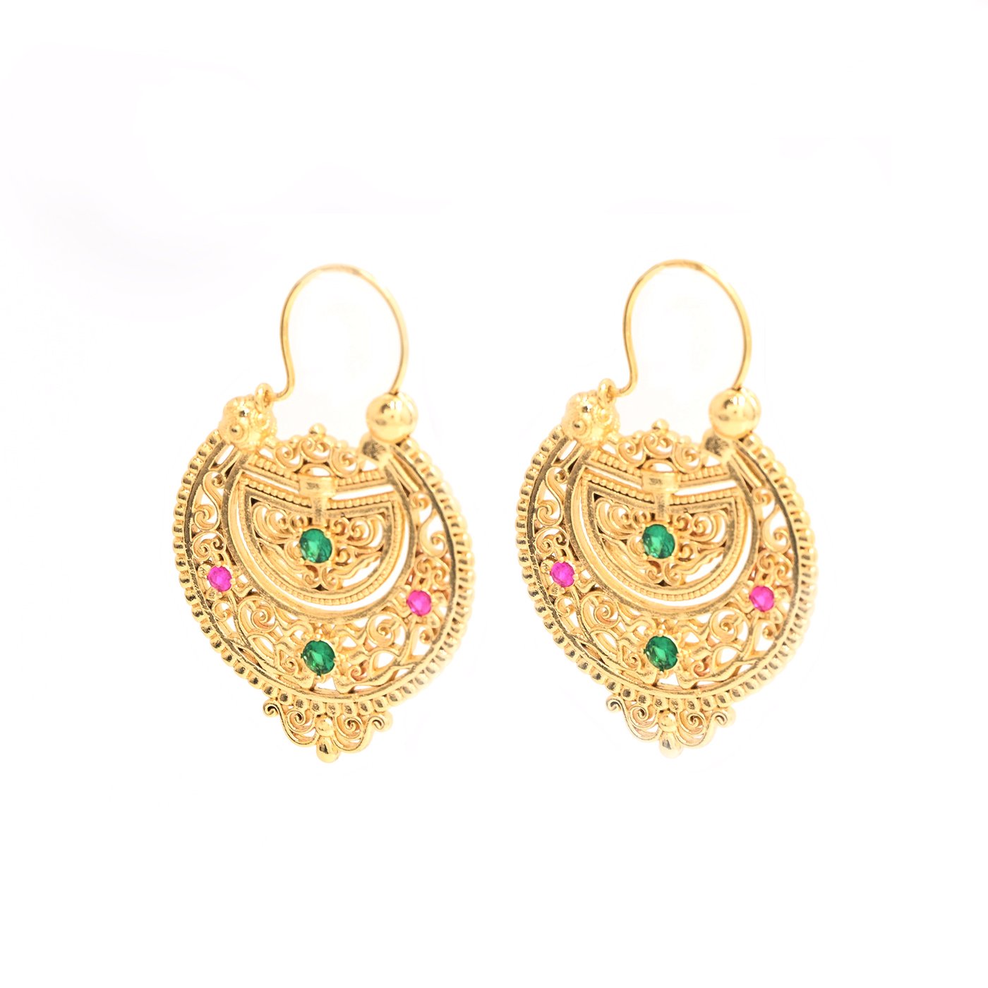 Boucles d\'oreilles semi précieuses avec des brillants colorés GB