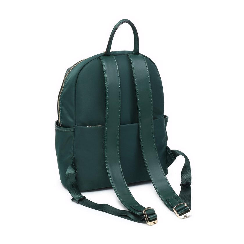 Mochila nylon com múltiplos bolsos GB
