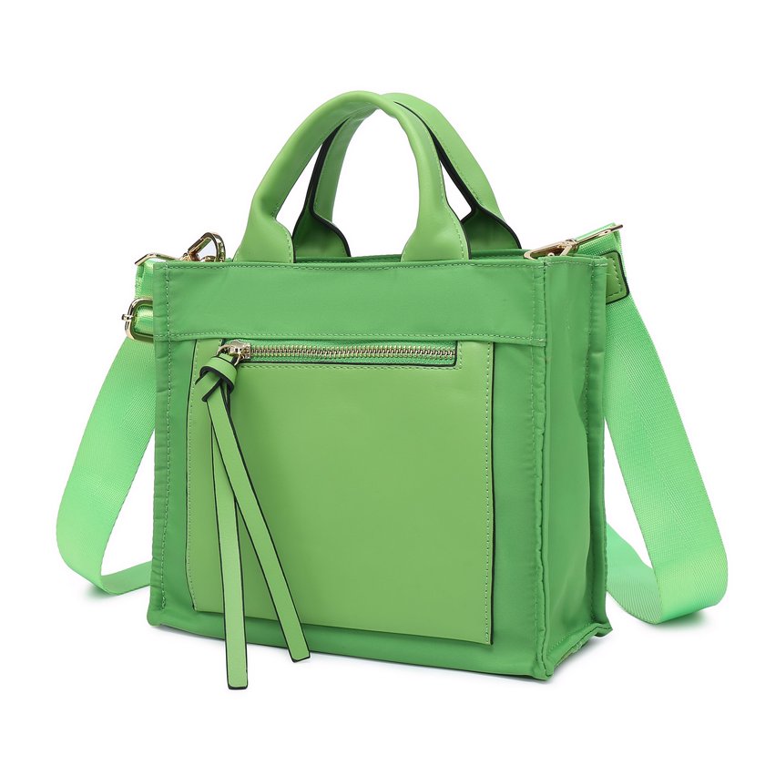 Sac en nylon avec fermeture éclair extérieure GB