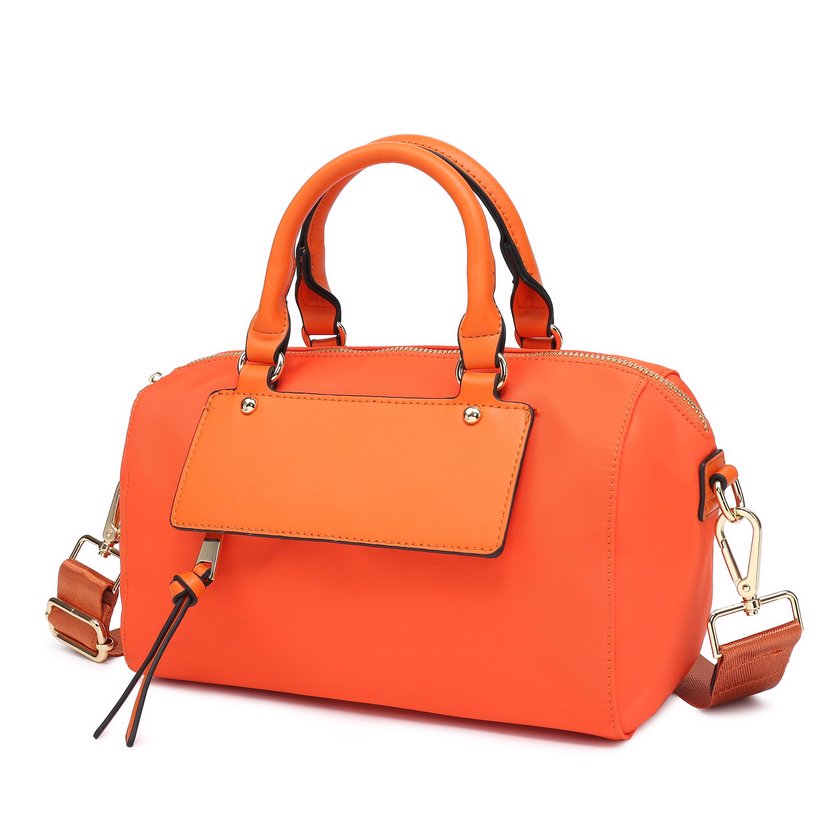 GB multi-pocket nylon bag