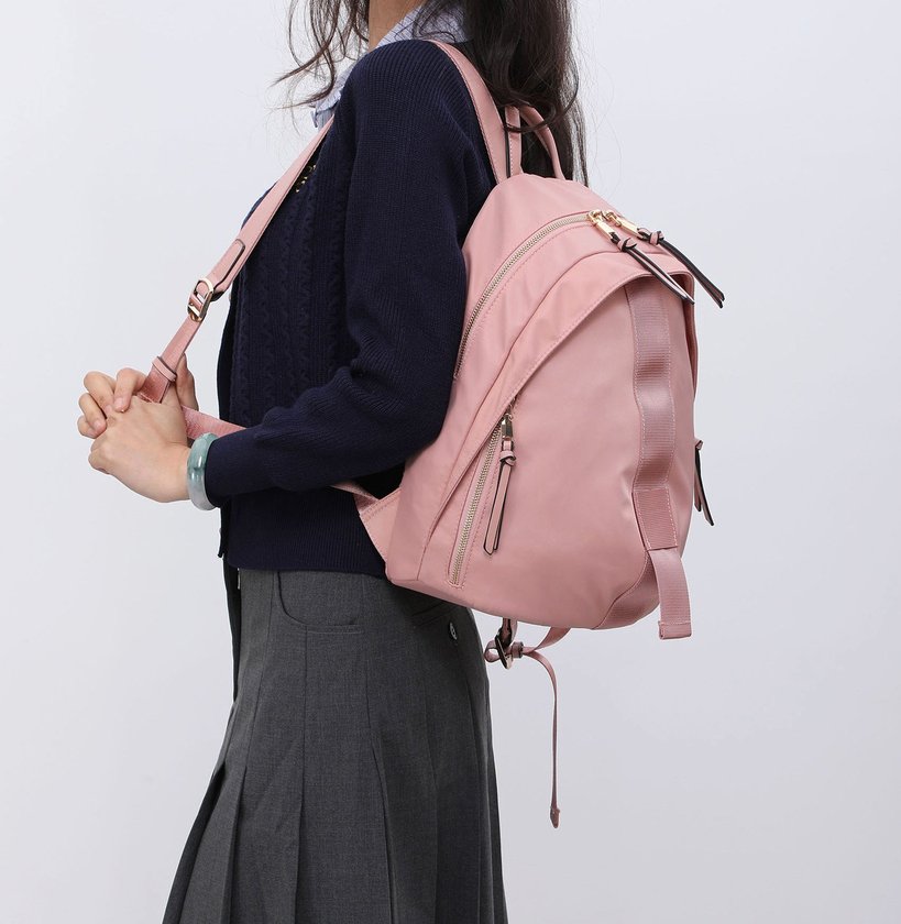 Mochila GB básica de nailon.