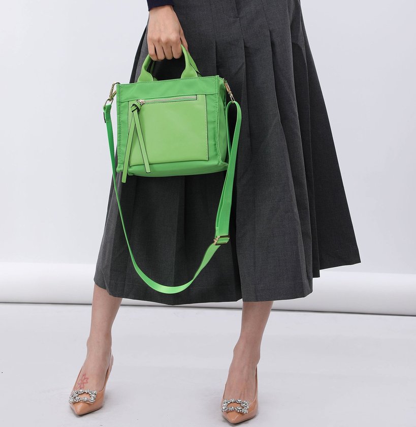 Sac en nylon avec fermeture éclair extérieure GB