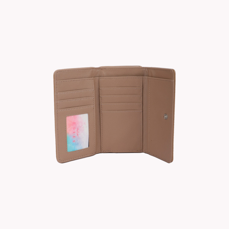 Synthetic wallet with GB snap closure