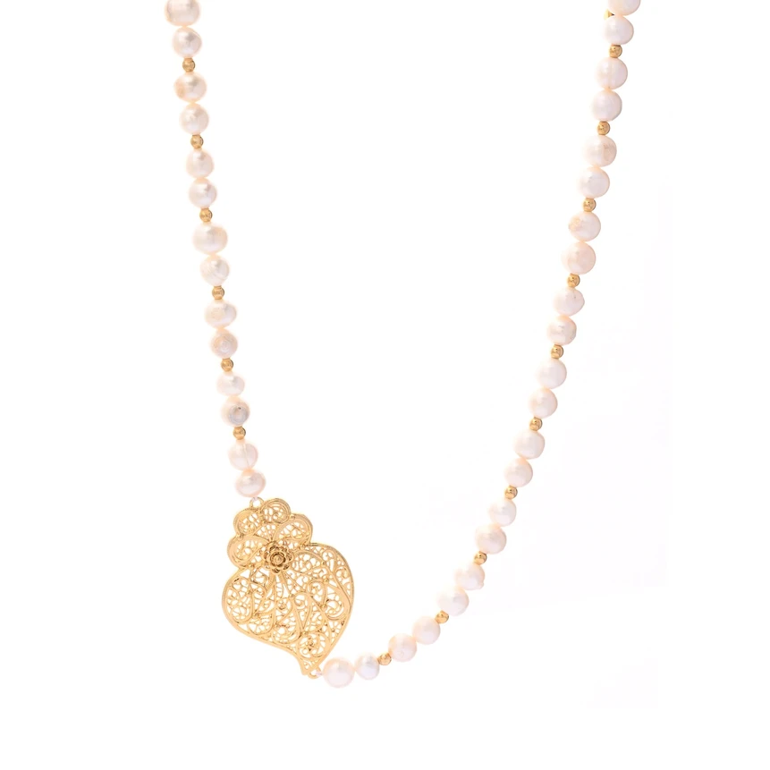Collar perlas con coração de viana GB