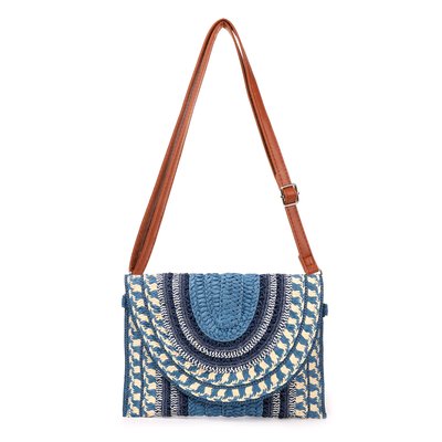 Straw shoulder bag with GB print