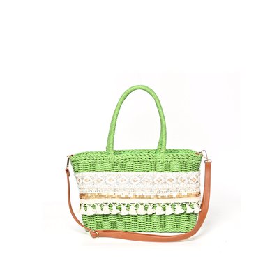 Straw bag with lace and pompoms GB