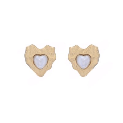 Boucles d\'oreilles en acier coeur avec texture et perle GB