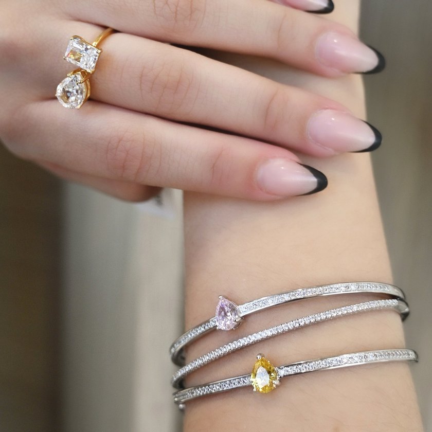 Bracelet rigide semi précieuse avec zircones GB