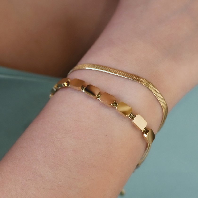 Square steel bracelet GB