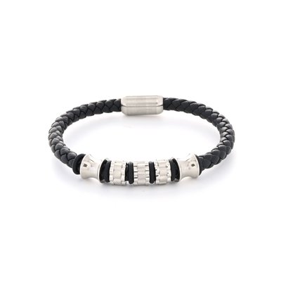 Détail du devant du bracelet pour homme GB