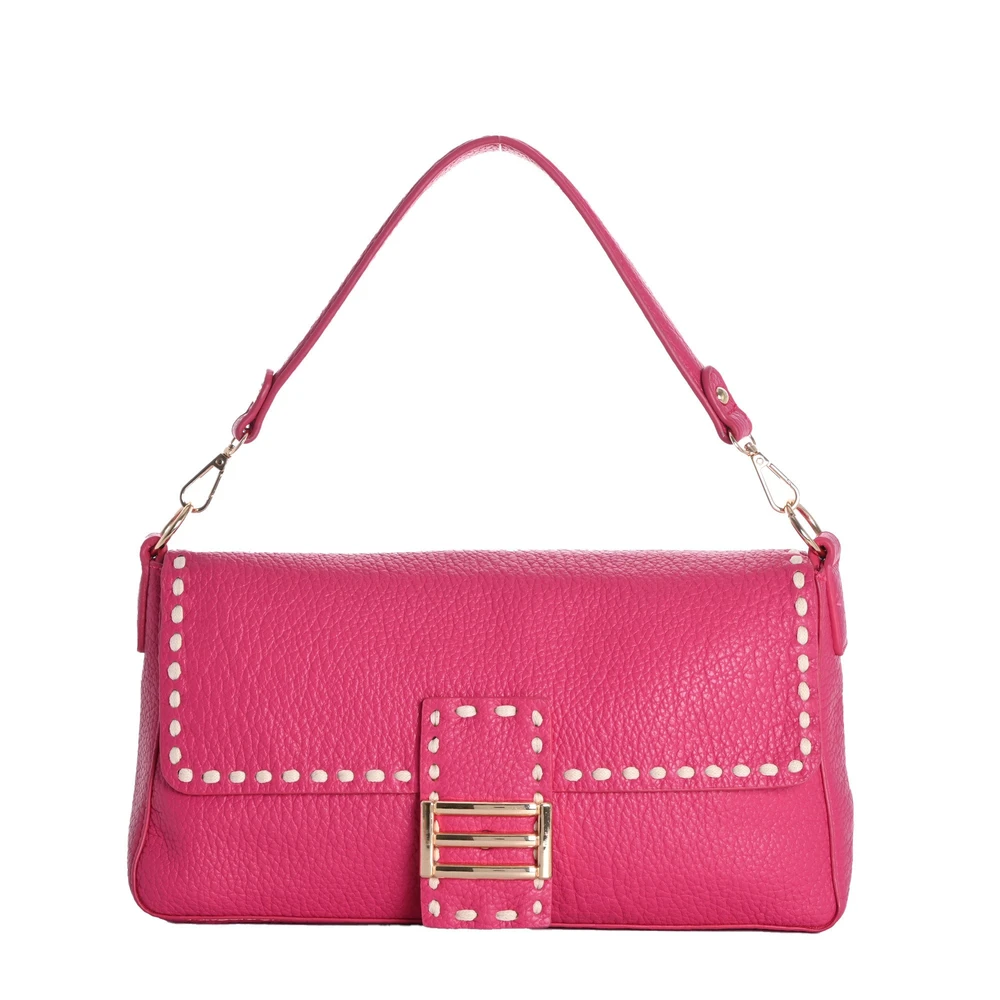 Bolsa de ombro com fecho de aba e pesponto GB
