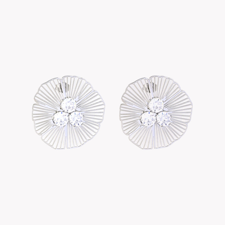 Boucles d&#039;oreilles fleur avec trois diamants GB