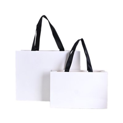 Basic paper bags with black handle GB