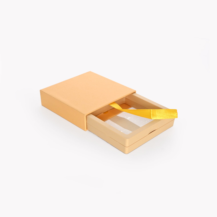 Package of boxes with transparent interior GB