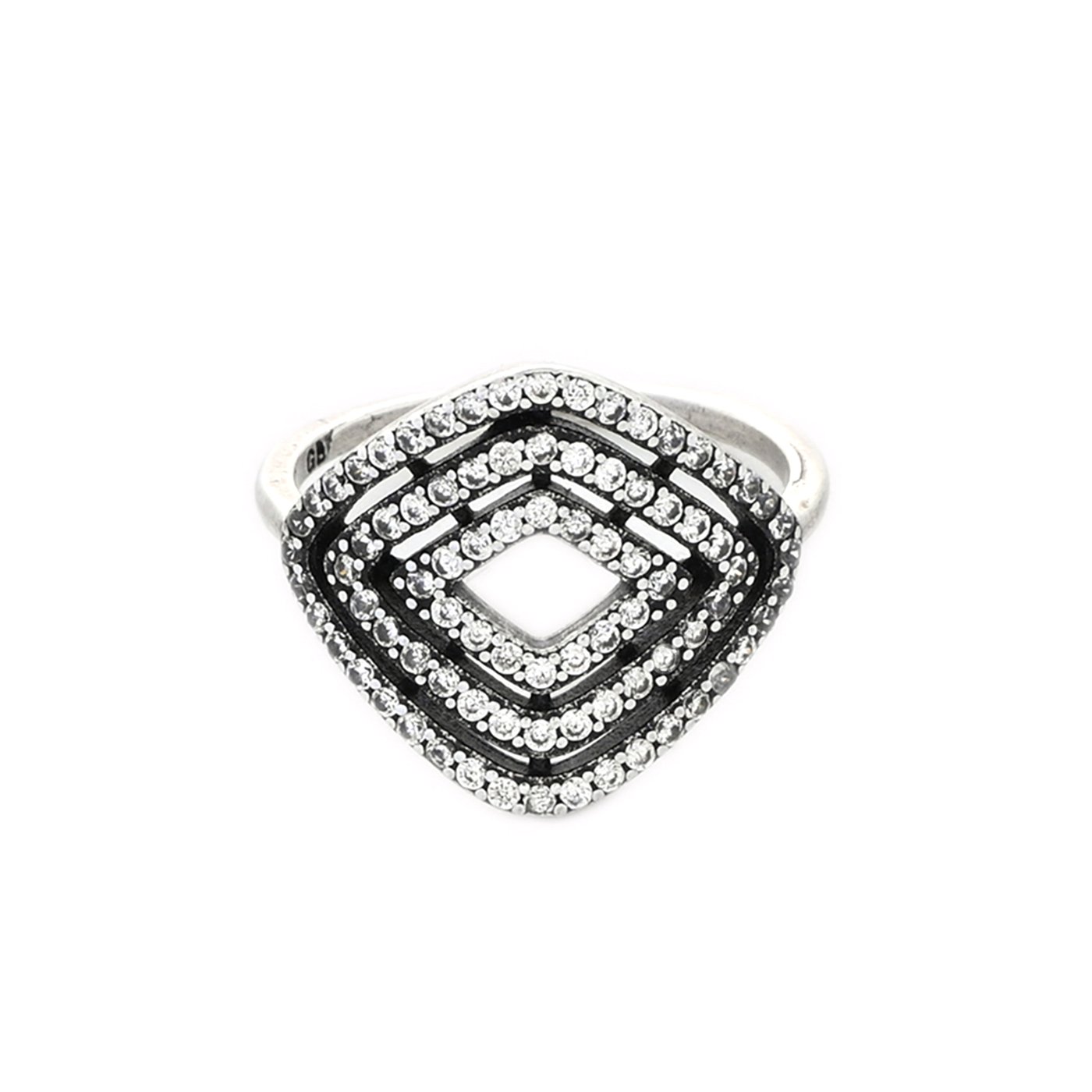 Glamour ring with diamond shape and rhinestones