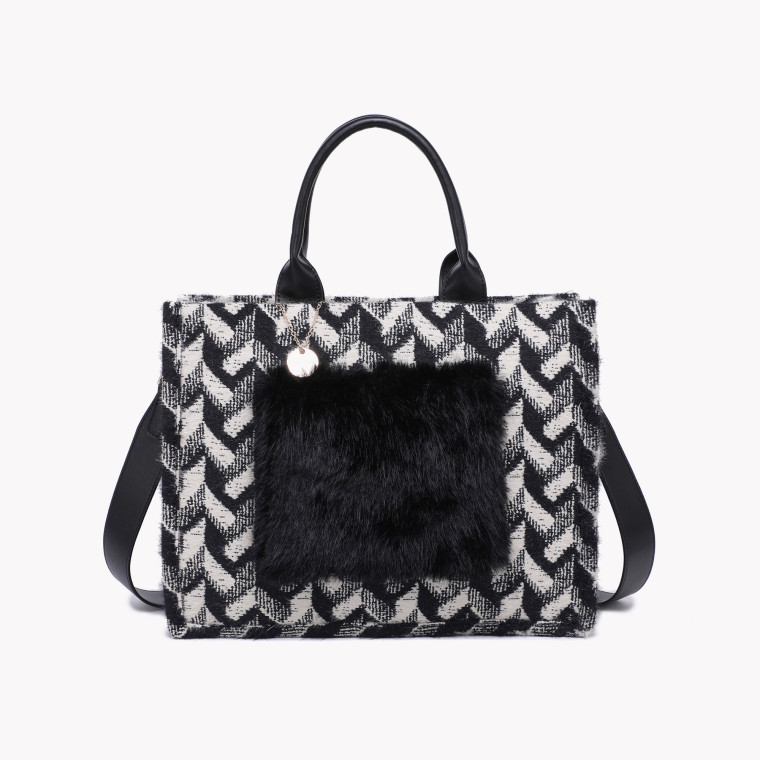 Tote style bag in farmhouse/fur with GB pattern