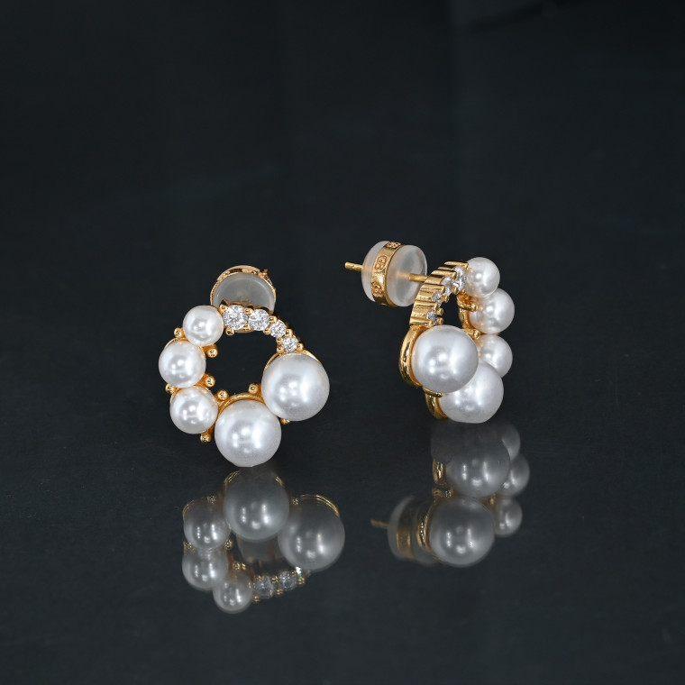 Belove pearly cascade earrings GB