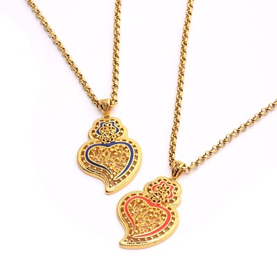 Encantos Portugal small red heart necklace