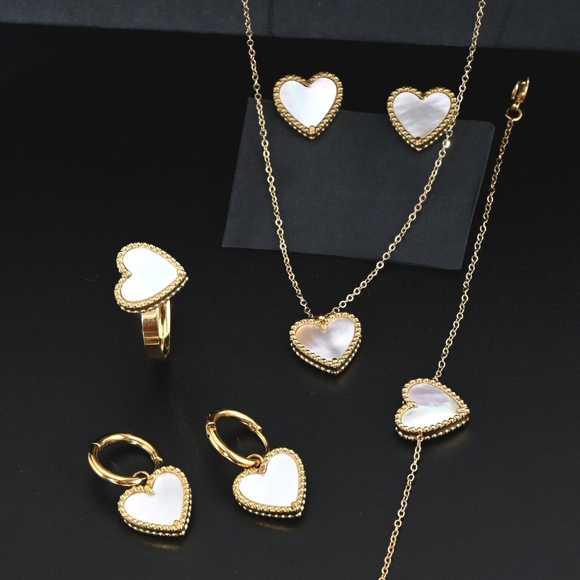 Steel necklace heart texture GB
