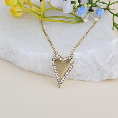 Collar de acero con forma de corazón sutil GB