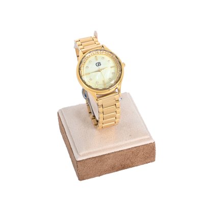 Analog watch gold | yellow background GB