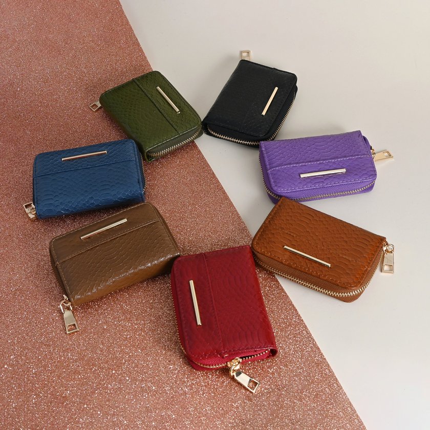 Conjunto de carteras con estampado de cocodrilo