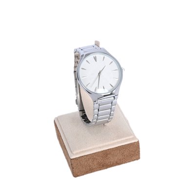 Montre analogique argent | fond blanc GB