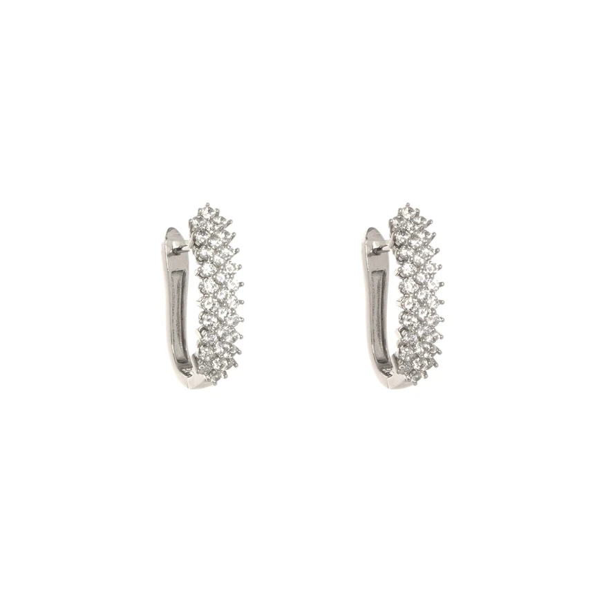 Boucles d\'oreilles BeLove ovales avec brillants