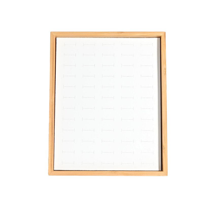 Présentoir beige pour bagues diverses