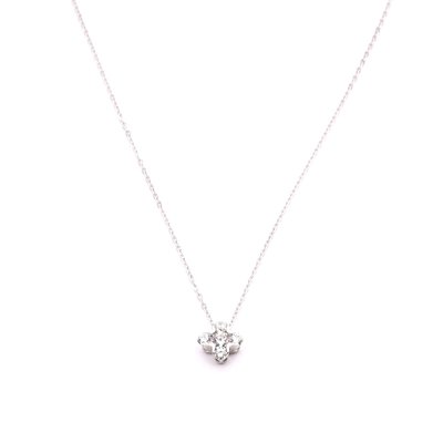 Luxury Necklace with clover and diamonds