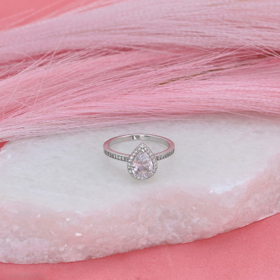 Bague Luxury solitaire avec goutte