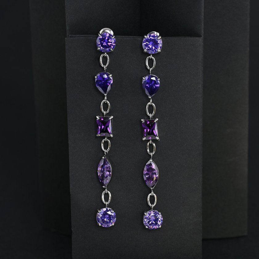 Boucles d'oreilles Delicate longues en lilas
