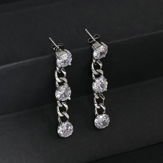 Brincos Delicate com zircônias